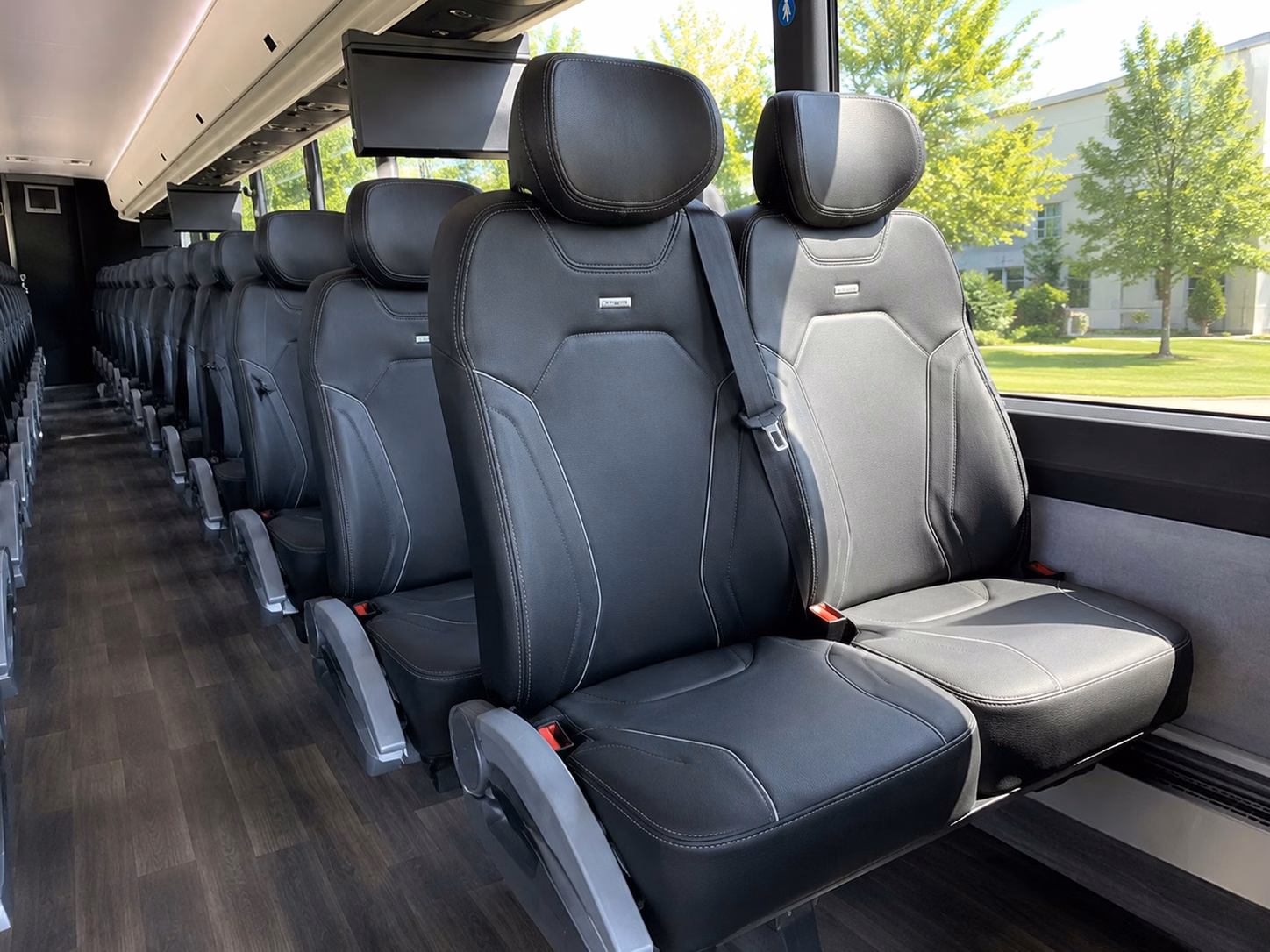 hotel shuttle runs between bellevue hotels and your wedding venue