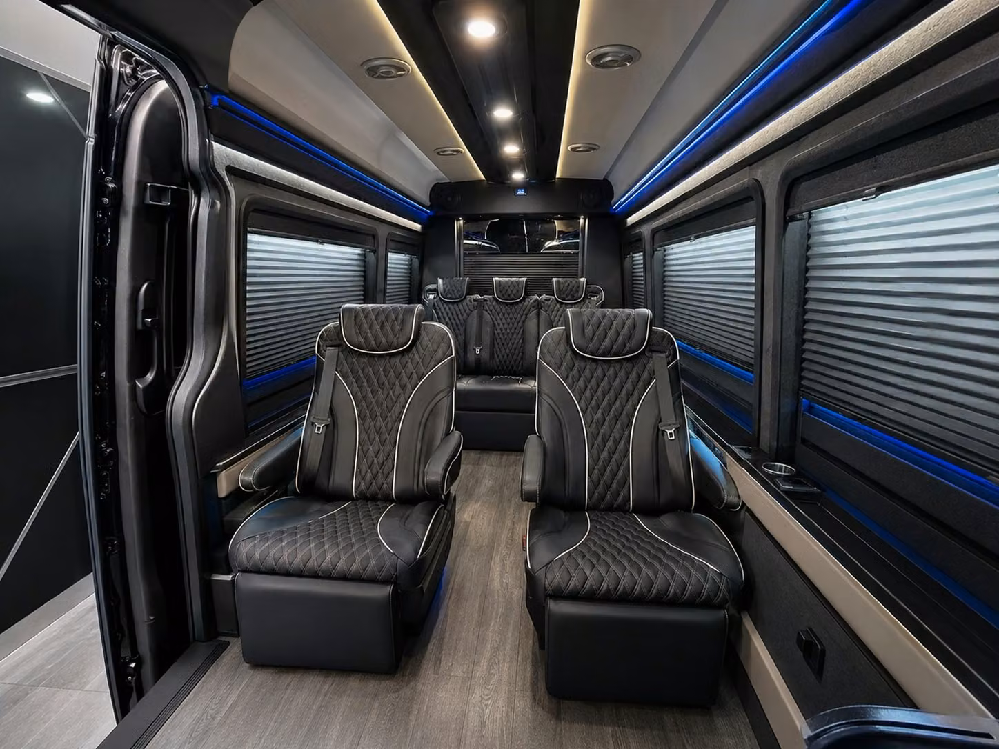 paine field airport transfers for bellevue groups heading north