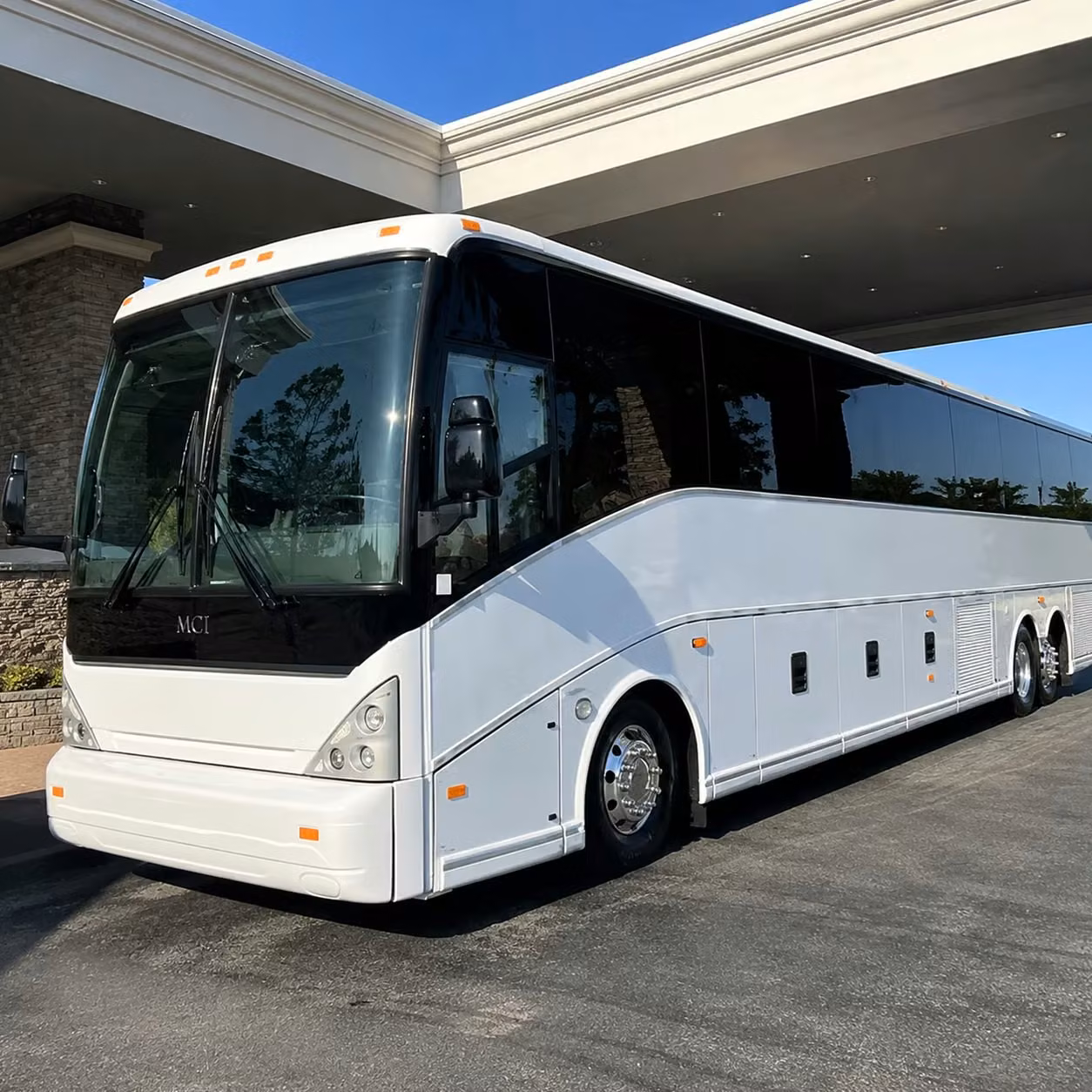 seamless group transfers between bellevue and seattle tacoma international airport